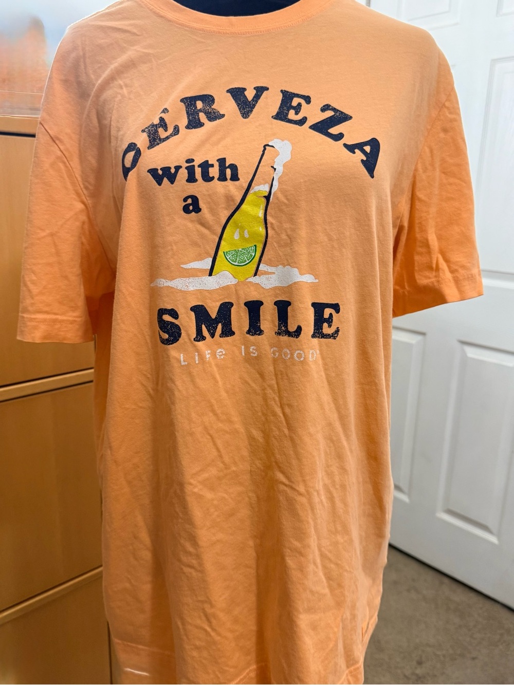 Life Is Good Orange Short-Sleeve 'Cerveza with a Smile' Graphic Tee medium
